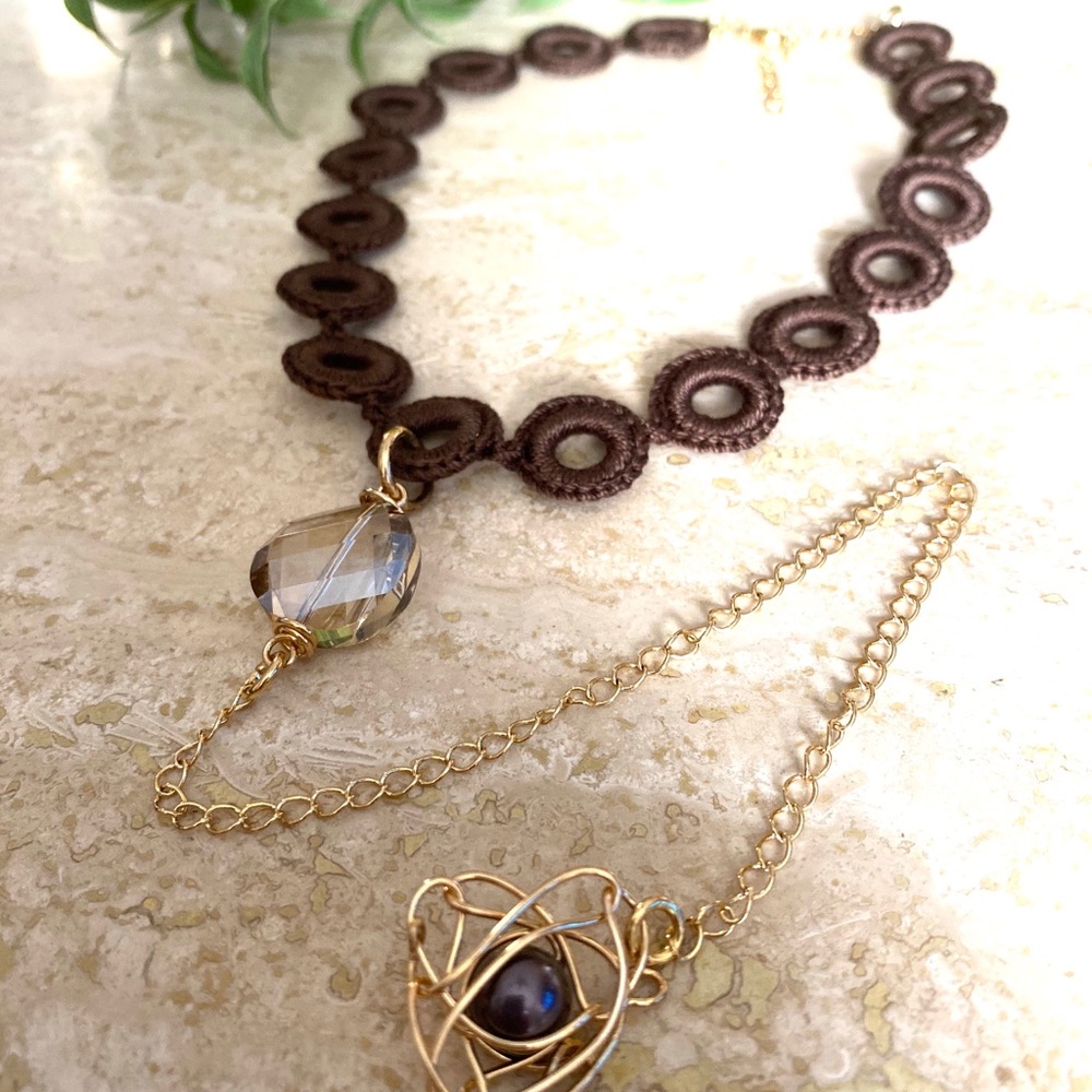 Brown crochet choker with pendant